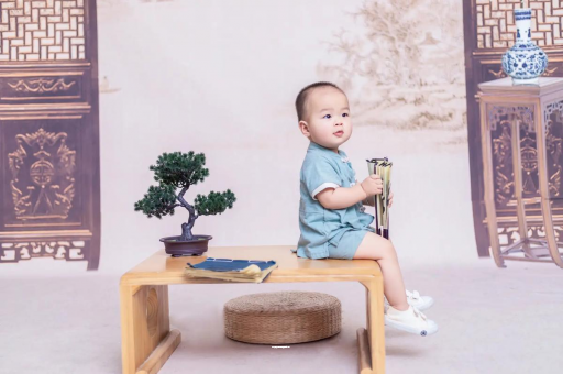 荆门孕妇肚子上的黑线